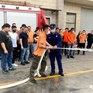 防范未“燃”！邊鋒集團(tuán)開(kāi)展消防應(yīng)急演練工作